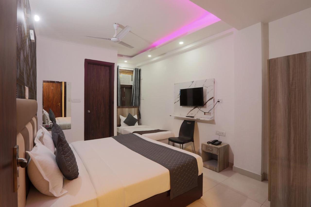 Hotel Red Velvet At Delhi Airport Neu-Delhi Exterior foto