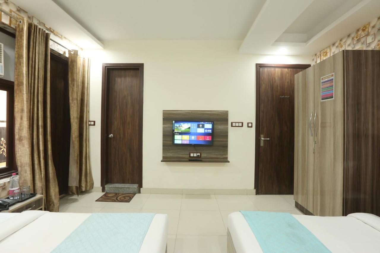 Hotel Red Velvet At Delhi Airport Neu-Delhi Exterior foto